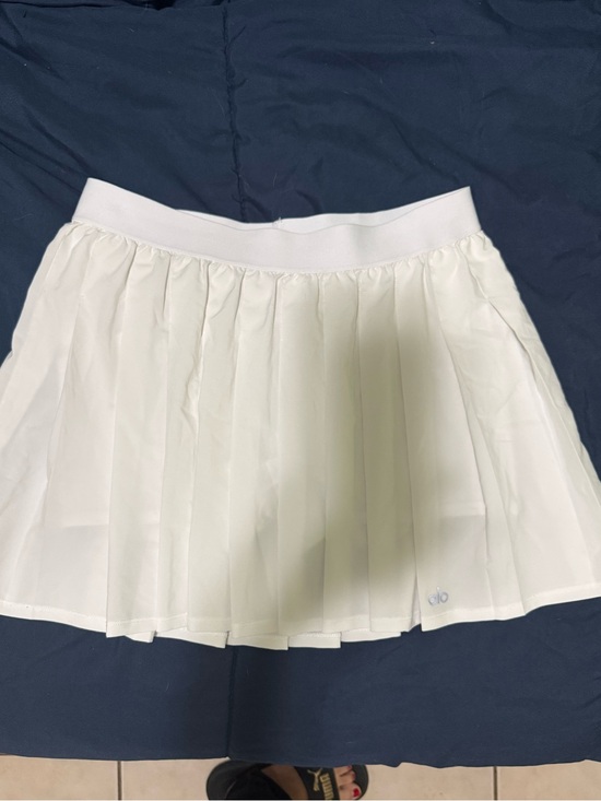 ALO Yoga Dresses & Skirts - ALO Yoga White Pleated Skater Skirt